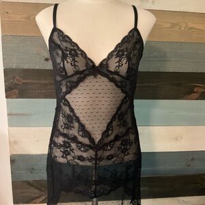 Elegant Black Lace Chemise